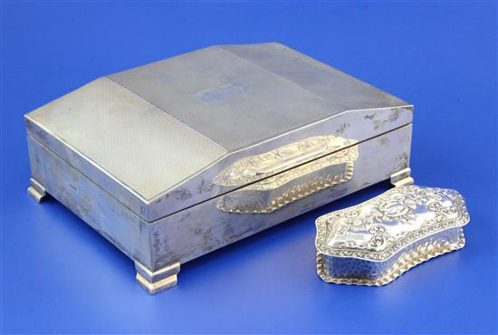 A 1950s Art Deco style engine turned silver cigarette box & trinket box, 3.5in.